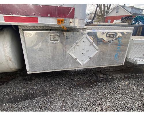 peterbilt-379-tool-box #701192