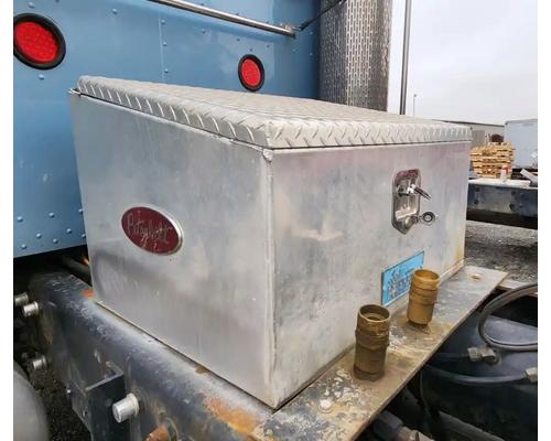 peterbilt-379-tool-box #1359790