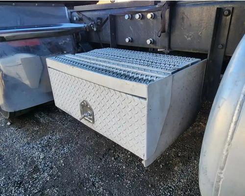 peterbilt-379-tool-box #1376562