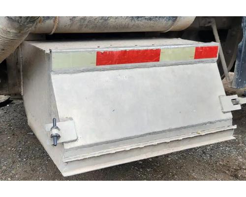 peterbilt-379-tool-box #1428874