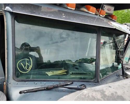  Peterbilt 379 Windshield #