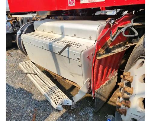  Peterbilt 384 DPF - Diesel Particulate Filter #