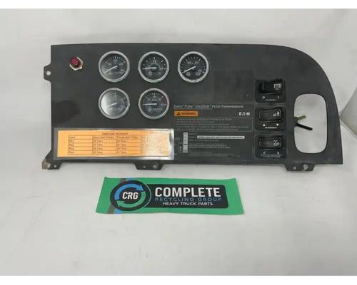  Peterbilt 384 Instrument Cluster #