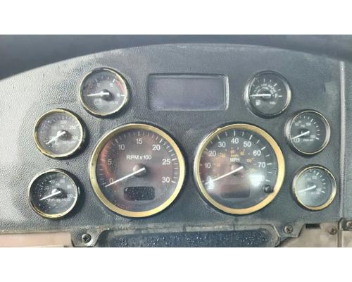  Peterbilt 384 Instrument Cluster #