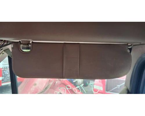  Peterbilt 384 Visor #