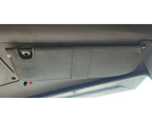  Peterbilt 384 Visor #