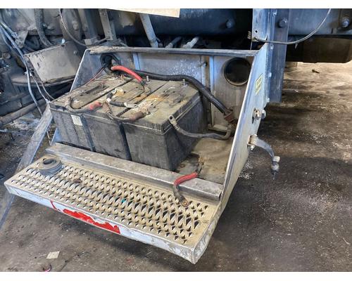 Peterbilt 385 Battery Box # Peterbilt 385 Battery Box #