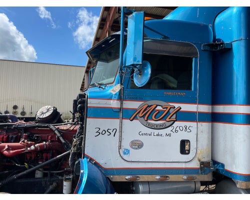 2010 PETERBILT 386 Cab for sale in Douglas, GA – American Truck Parts Inc.