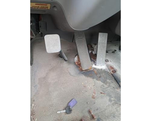 PETERBILT 386 Cab or Cab Mount