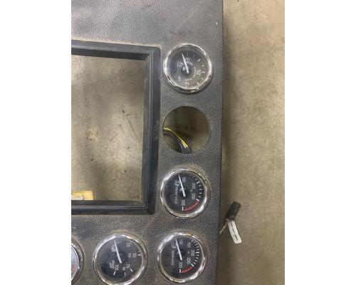 PETERBILT 386 Dash Console Switch