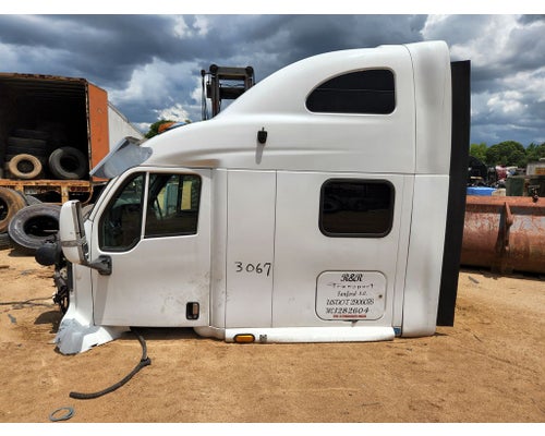 2006 PETERBILT 387 Cab for sale in Douglas, GA – American Truck Parts Inc.
