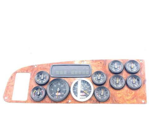  Peterbilt 387 Instrument Cluster #