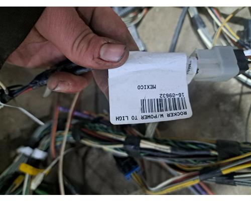 PETERBILT 388 Dash Wiring Harness