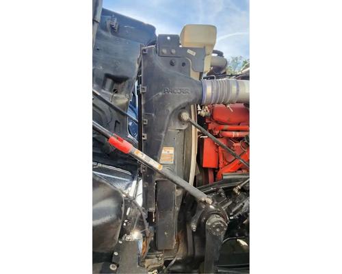 peterbilt-567-ac-condensor #1448502