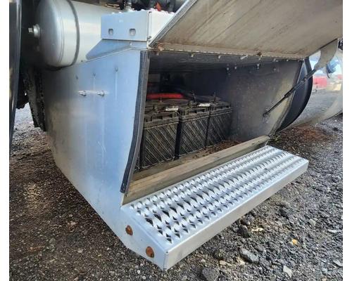 Peterbilt 567 Battery Box # Peterbilt 567 Battery Box #