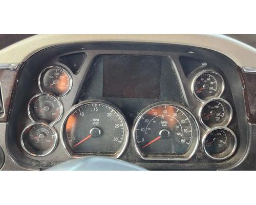  Peterbilt 567 Instrument Cluster #