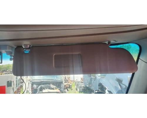  Peterbilt 567 Visor #