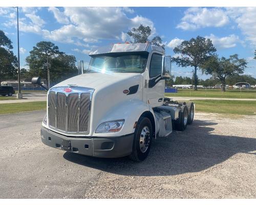 PETERBILT 579