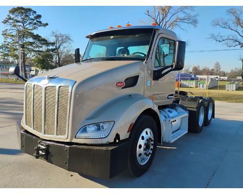 PETERBILT 579