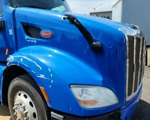  Peterbilt 579 Hood #