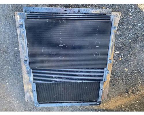 Peterbilt 579 Radiator # Peterbilt 579 Radiator #