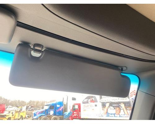  Peterbilt 579 Visor #