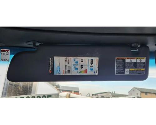  Peterbilt 579 Visor #