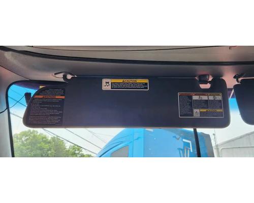  Peterbilt 579 Visor #