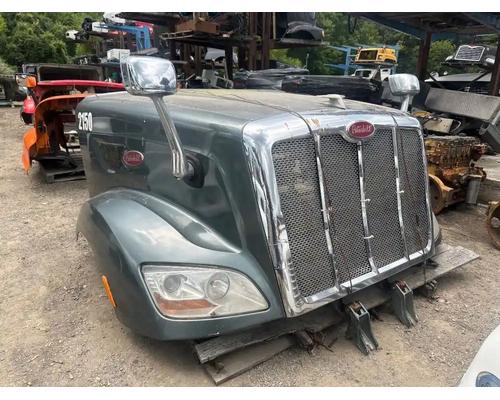  Peterbilt N/A Hood #