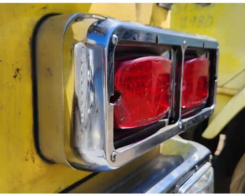 pierce-arrow-xt-headlamp-assembly #1435494
