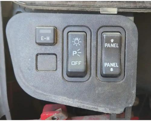 pierce-arrow-xt-instrument-cluster #1435521