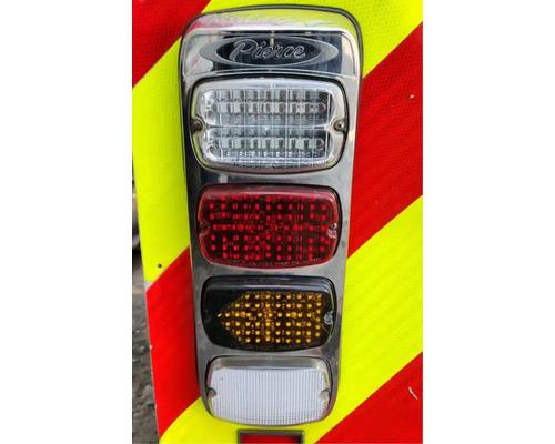 pierce-arrow-xt-tail-lamp #1441279