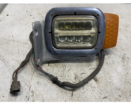 Peterbilt_379_Headlamp-