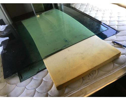  Roadmaster Raised Rail Windshield #