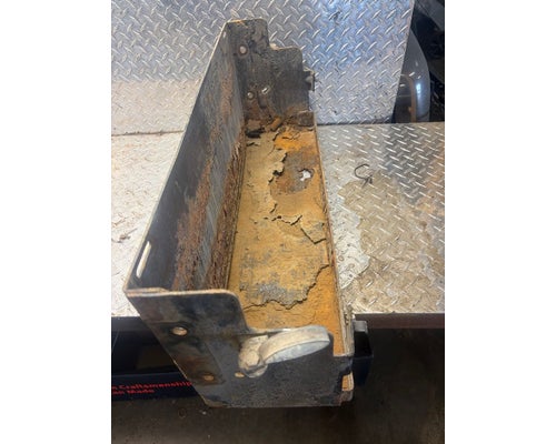 2000 STERLING TRUCK A9500 series Battery Box For Sale in Box Elder, SD – Hatch Trucking & Salvage Parts LLC