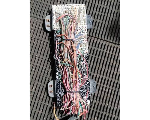 STERLING A9500 SERIES Fuse Box