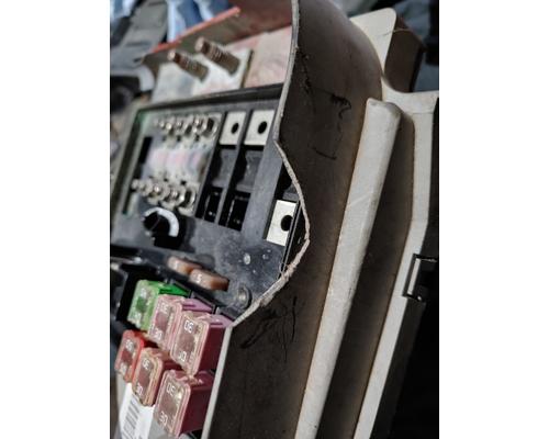 STERLING A9500 SERIES Fuse Box