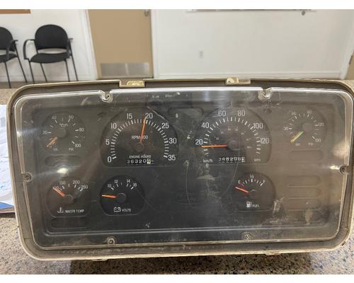 STERLING A9500 SERIES Instrument Cluster