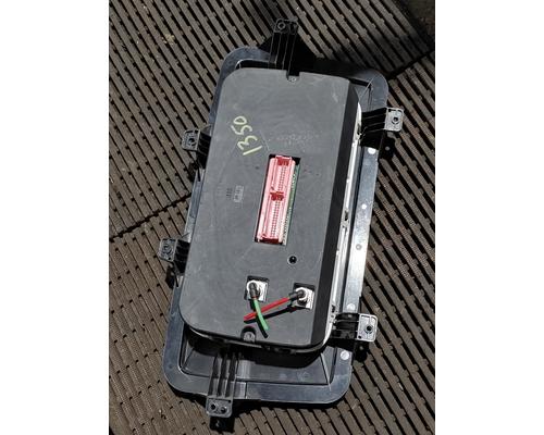 STERLING A9500 SERIES Instrument Cluster