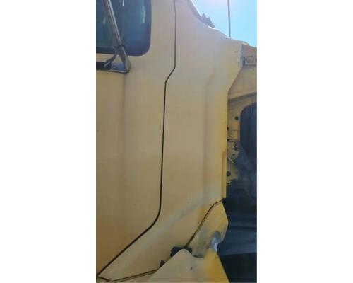Sterling L7500 Cowl # Sterling L7500 Cowl #