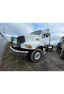 STERLING L8500 SERIES Complete Vehicle