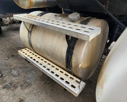  Sterling L8500 Fuel Tank #