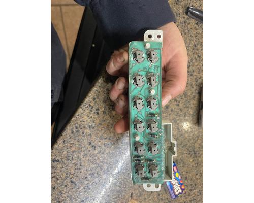 STERLING L9500 SERIES Gauges (all)