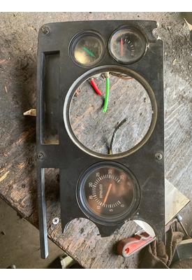 STERLING L9500 SERIES Instrument Cluster