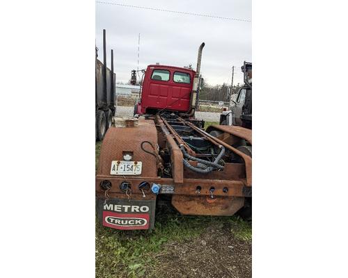 STERLING L9500 SERIES Parts Vehicles