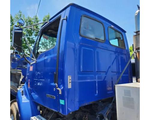 sterling-l9500-cab #1431941