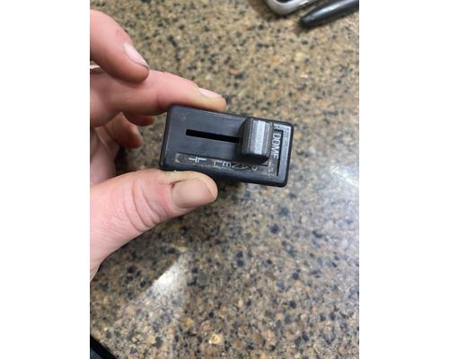 STERLING L9501 Dash Console Switch