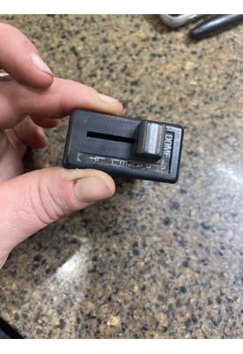 STERLING L9501 Dash Console Switch