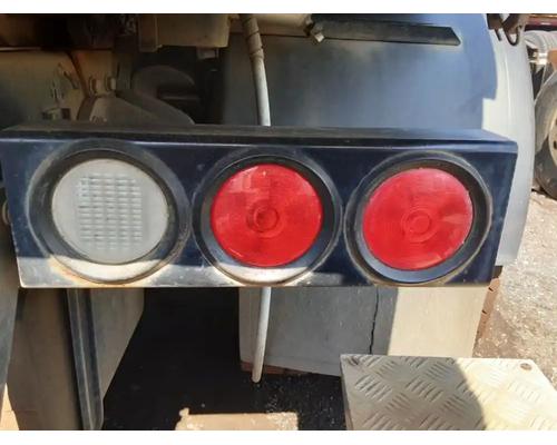 sterling-sc7000-tail-lamp #1432579