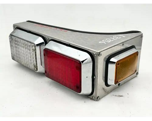 sutphen-fire-truck-headlamp-assembly #1433671